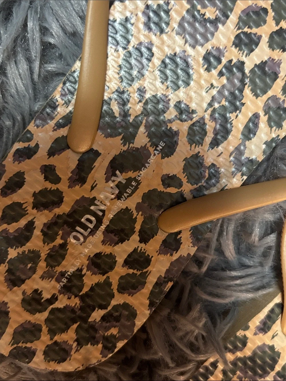 Leopard Print Tan Strap Women's Flip Flops old navy sz 8